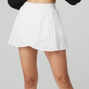 ALO Yoga Classic White Skater Skirt